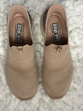 Skechers Slip-Ins Knit Slip-On Sneakers in Blush/Beige